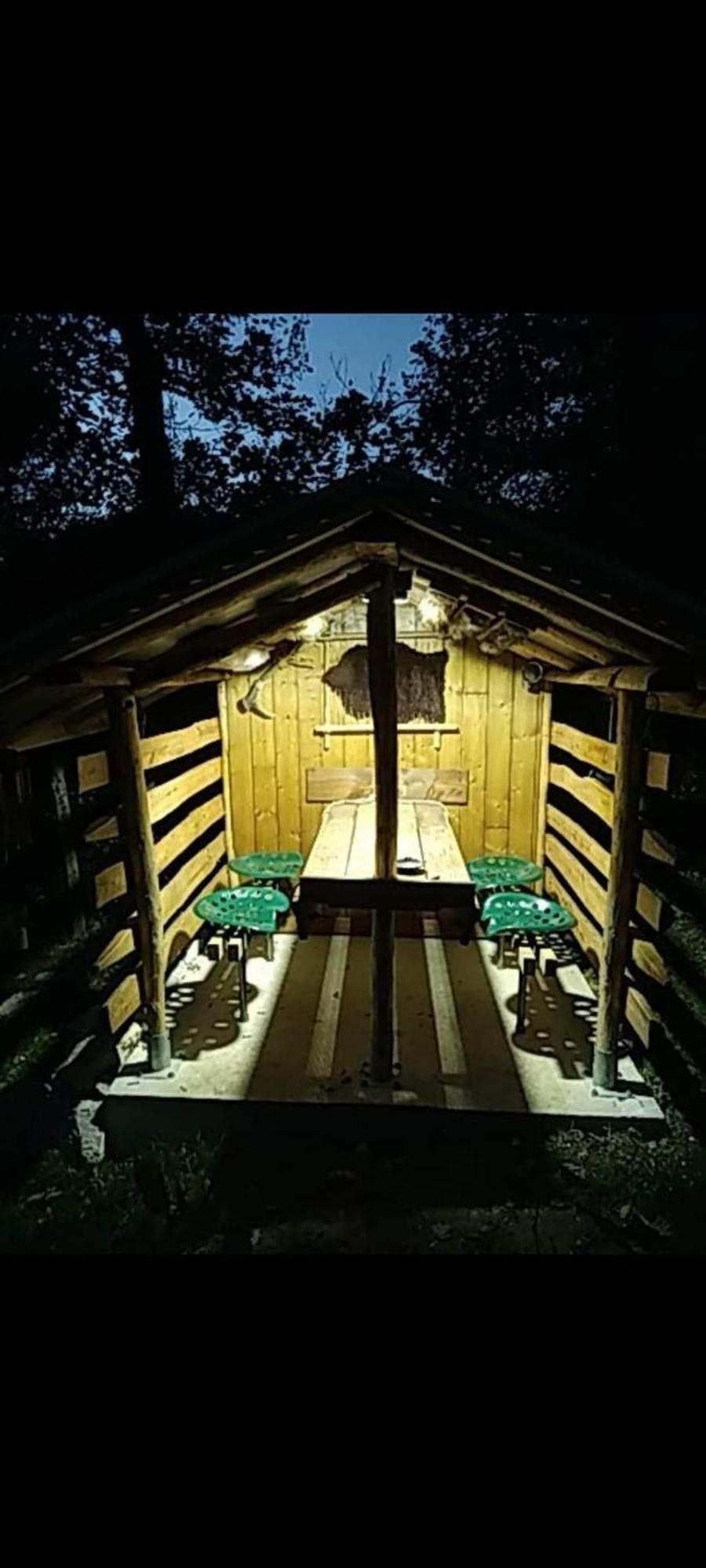 La Cabane Perchee Du Trappeur Ecrainville Ngoại thất bức ảnh