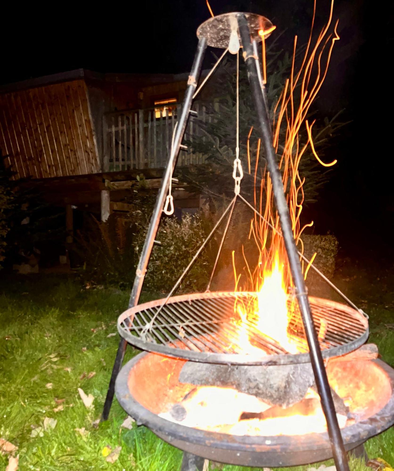 La Cabane Perchee Du Trappeur Ecrainville Ngoại thất bức ảnh